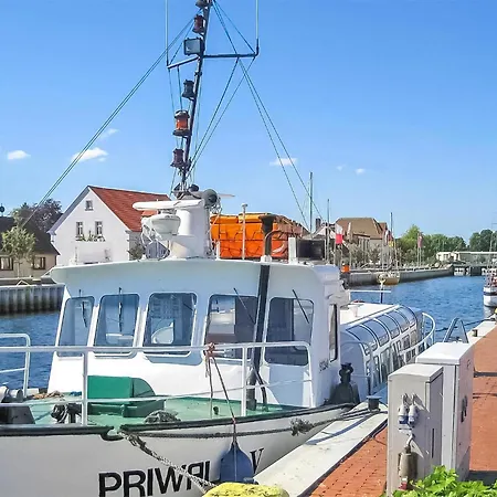 Ueckermuende Seebad * Neuendorf (Ueckermunde)